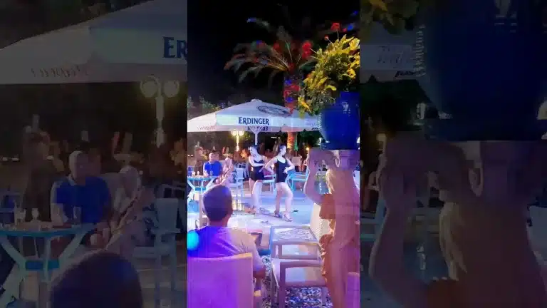 👯‍♀️🍹Latin night at Golden Beach Snack Bar, Moraitika, Corfu, Greece #greece #corfu